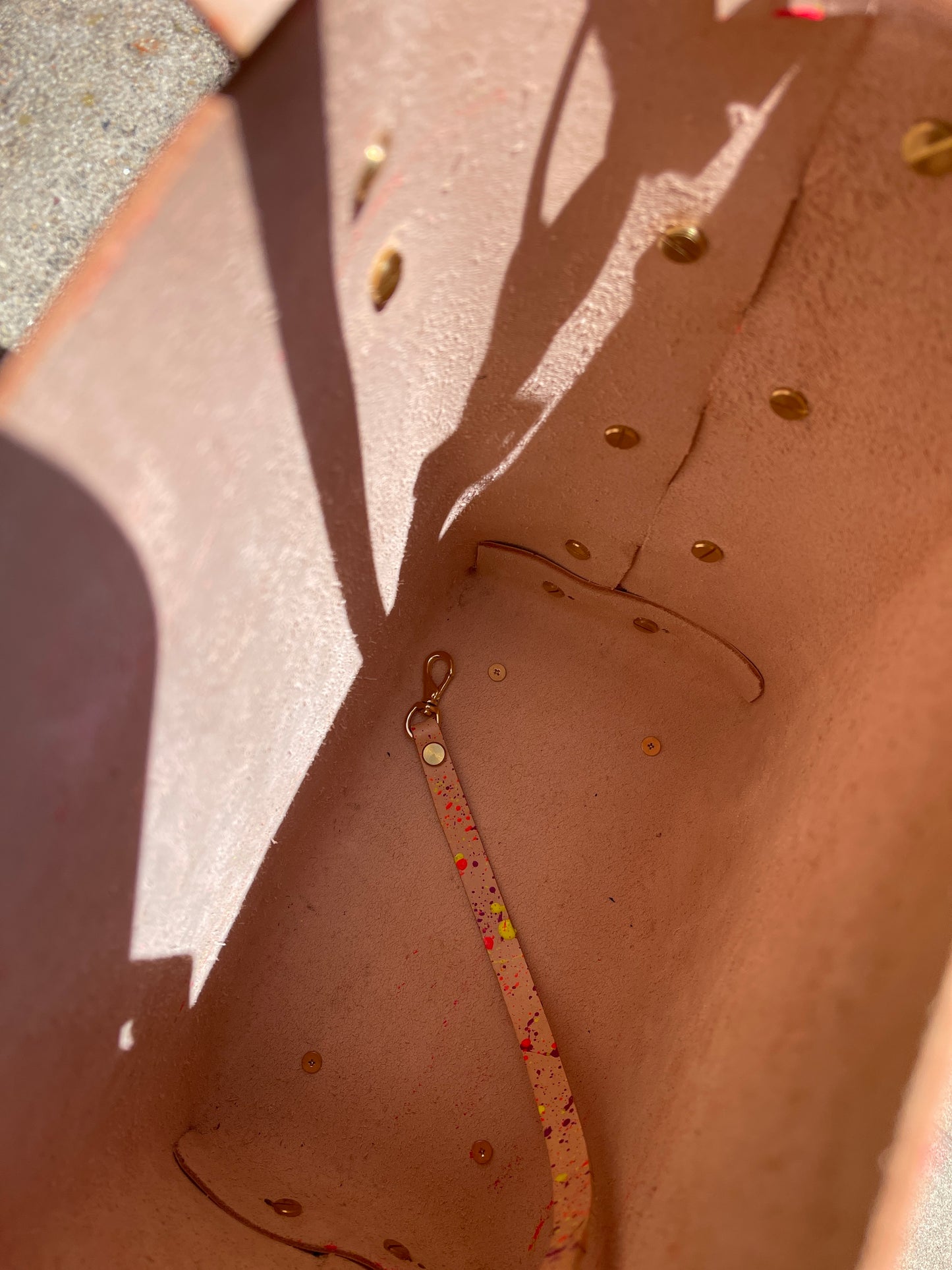 Neon Splatter Veg Tan Open Top Crossbody Tote