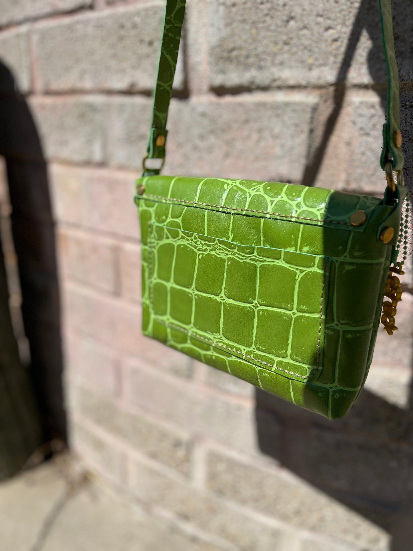 Green Jumbo Croc Embossed  Leather Small Crossbody Flap Messenger Bag